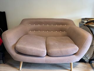 Sofá rosa 2 plazas