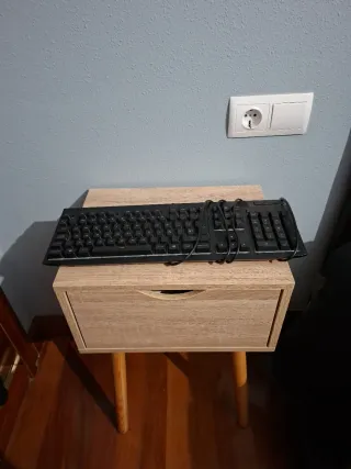 Teclado de ordenador negro