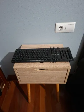 Teclado de ordenador negro