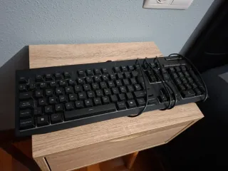 Teclado de ordenador negro