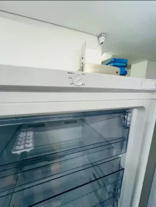 Congelador Vertical Beko No Frost