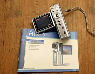 Videocámara Airis Plata