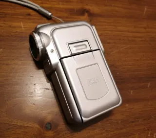 Videocámara Airis Plata