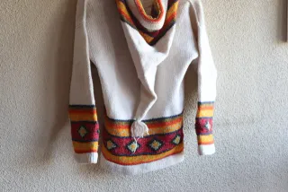 Chaqueta artesanal estilo andino