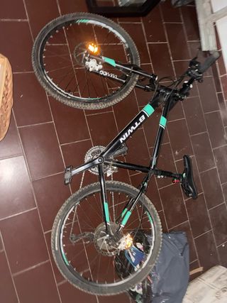 Bicicleta MTB Rockrider 700 (DH)