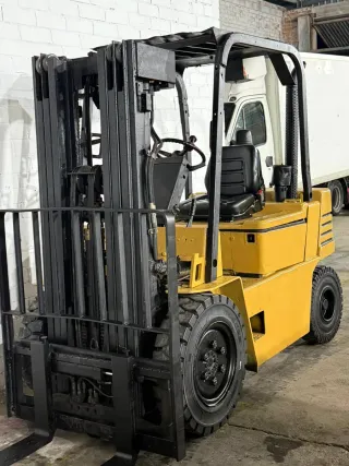 Carretilla elevadora Daewoo D25