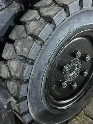 Carretilla elevadora Daewoo D25