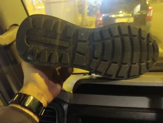 Zapatillas Prada Negras y Naranjas