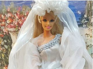 Barbie con vestito da sposa