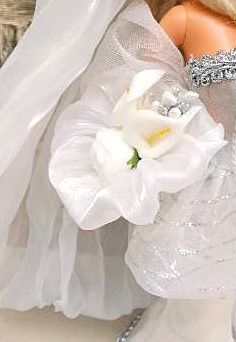 Barbie con vestito da sposa