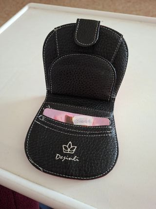 Cartera monedero de piel con corazones