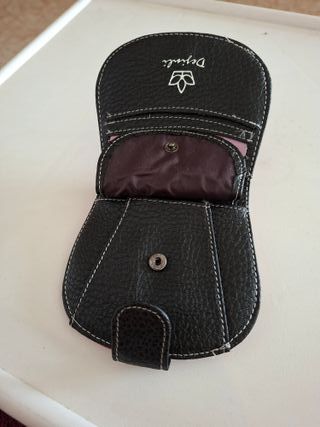 Cartera monedero de piel con corazones