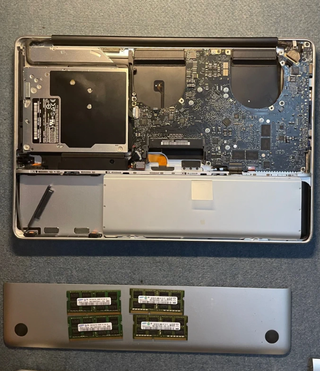 Coppia MacBook Pro A1286 per pezzi di ricambio