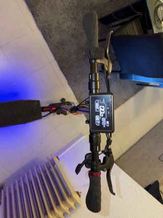 Patinete eléctrico con luces LED