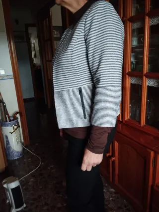 Chaqueta estilo Chanel mujer