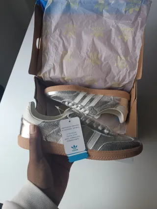 Adidas Samba OG Plata Talla 41