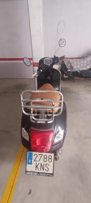 Vespa GTS 125cc 2018 Automática Scooter