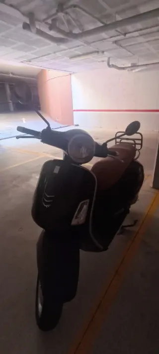 Vespa GTS 125cc 2018 Automática Scooter