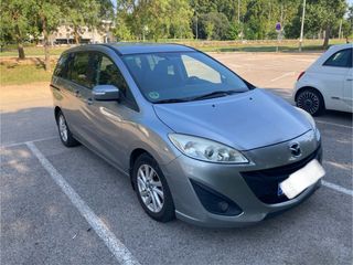 Mazda 5 con 7 plazas, etiqueta amarilla