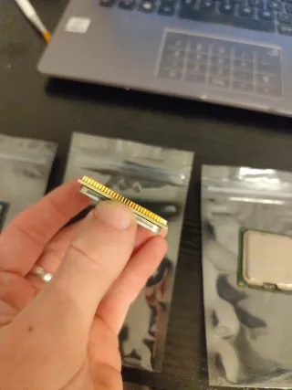 Procesador AMD Athlon 64 X2 AD04000IAA5DD