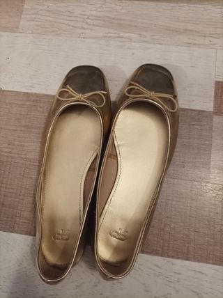 Bailarinas Sfera Dorada cómo nueva.