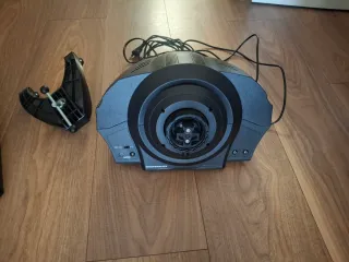 Base Thrustmaster T300 RS + pedali T3PM