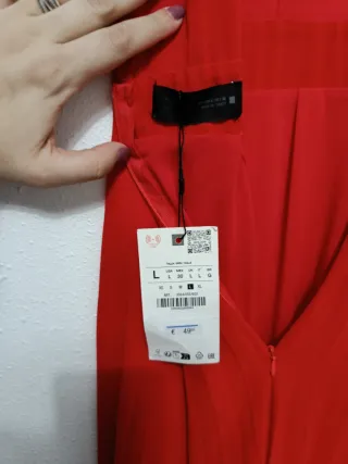 Vestido largo plisado rojo Zara Talla L