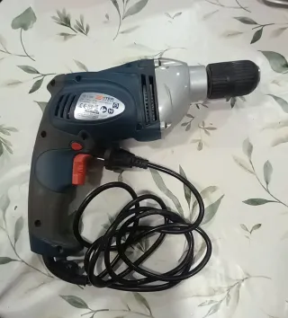 Taladro Percutor 810W