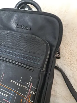 Mochila Lois Jeans Negra Multibolsillos