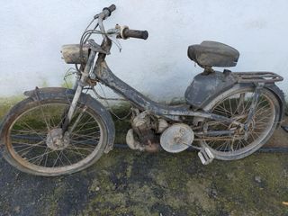 mobilette antiguo y cady