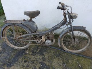 mobilette antiguo y cady