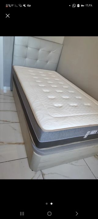 Colchón individual con base y cabecero