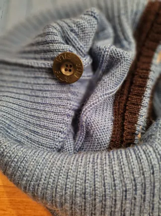 Cárdigan Fila XL 100%  Lana Virgen Azul.