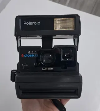 Cámara Polaroid 636 Close Up Antigua