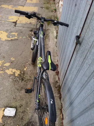 Bicicleta Rockrider Gris y Verde