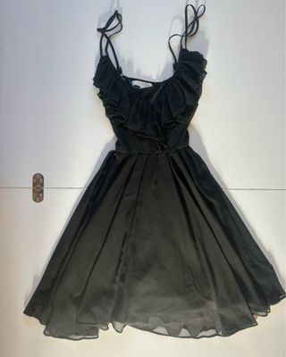 Vestido negro verano volantes