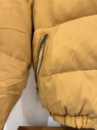 Chaqueta Karhu reversible amarilla y azul