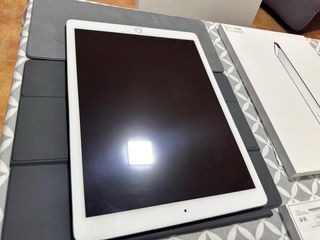 iPad Pro 12.9 2ª Gen 512GB Plata + Smart Keyboard