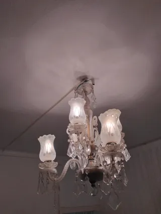 Lámpara de techo de cristal antigua