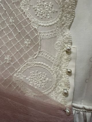 Vestido de comunión rosa y blanco