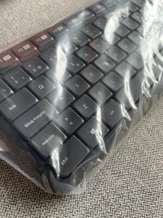 Logitech teclado y ratón. Mod MK235