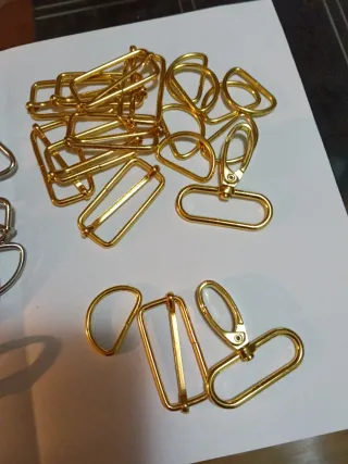 Hebillas y mosquetones varios