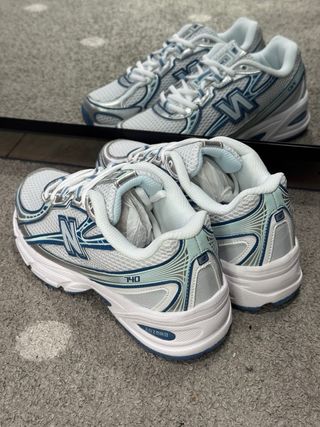 New Balance 740, talla 38