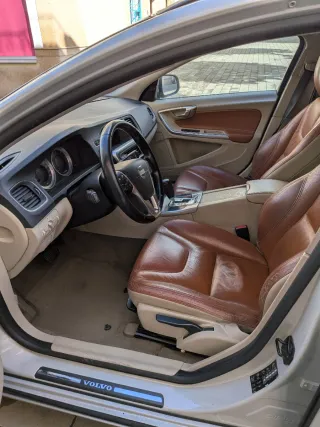 Volvo V60 2011