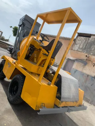 Hormigonera Autopropulsada Amarilla