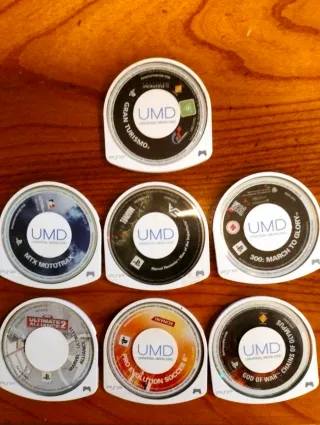 Lote 7 UMD PSP Gran Turismo, Marvel, God of War