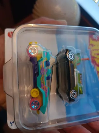 Hot Wheels , Coche d Choque y de Montaña Rusa.