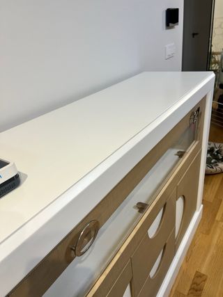 Aparador madera y cristal diseño moderno