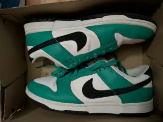 Nike Dunk Low Celtics Talla 42