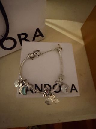 Pulsera Pandora con charms Todo original Nuevo